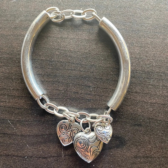 Silver Hearts Elastic Women's Bracelet - Picture 3 of 3